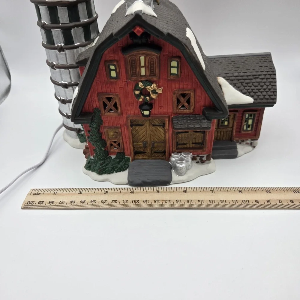 Vintage Dicken's Village O'Well Heartland Valley Village Red Barn With Silo  NEW